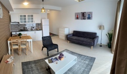 BAHÇELİ GÖL MANZARALI DAİRE